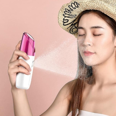 Home Small Face Spray Hydrating Instrument Cold Spray Machine Beauty Oxygen Steamer(White)