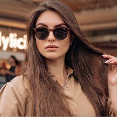 Trendy Beige Nail Sunglasses